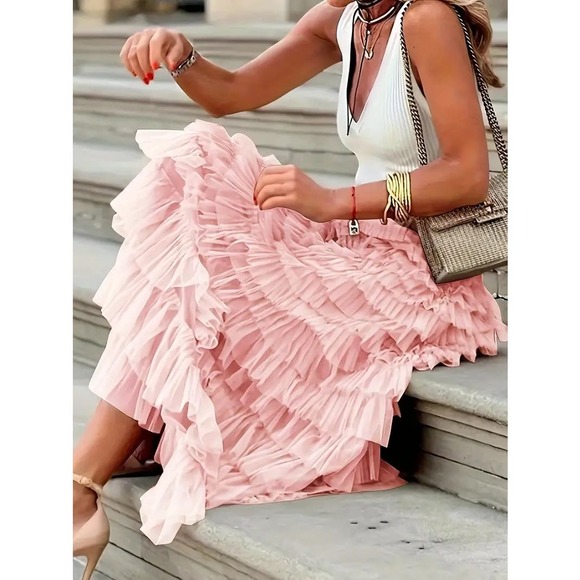 Beige, layered, dreamy, travel friendly, tulle skirt Boho, Edgy, Fun,Flirty,Chic - Picture 4 of 11